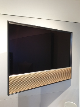 Beovision Contour 48 anthrazit 1 Gen. Ausstellungsmodell